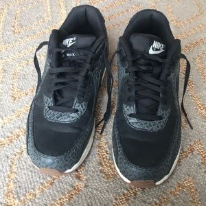 Nike Air Max 90